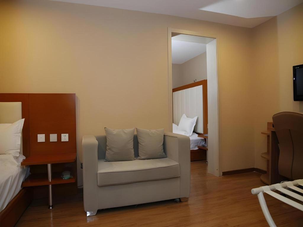Beijing Yi Jia Hotel Екстер'єр фото