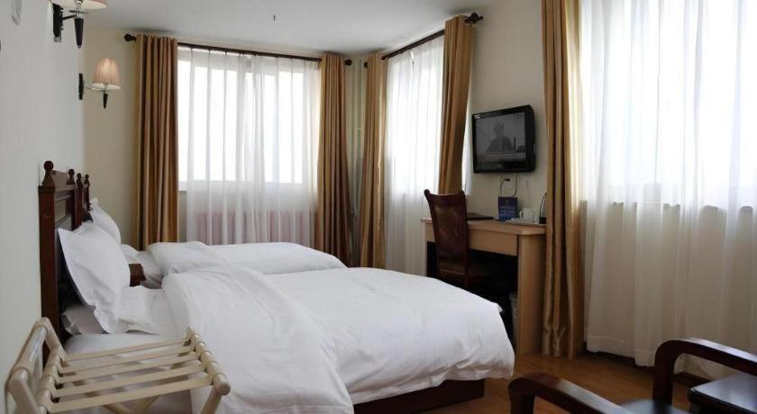 Beijing Yi Jia Hotel Екстер'єр фото